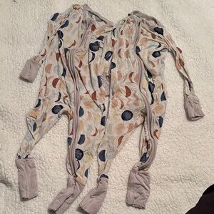 Little Sleepies Luna Neutral Zippy